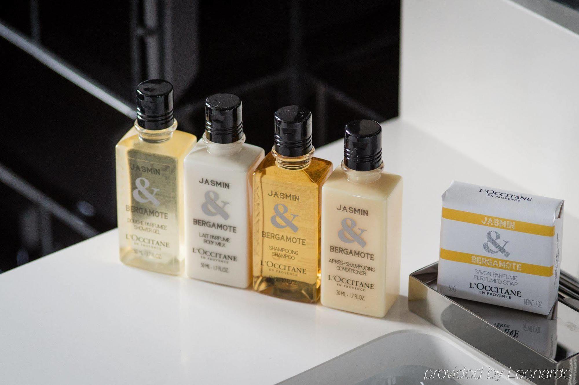 The Ampersand Hotel - Small Luxury Hotels Of The World London Ngoại thất bức ảnh L'OCCITANE products